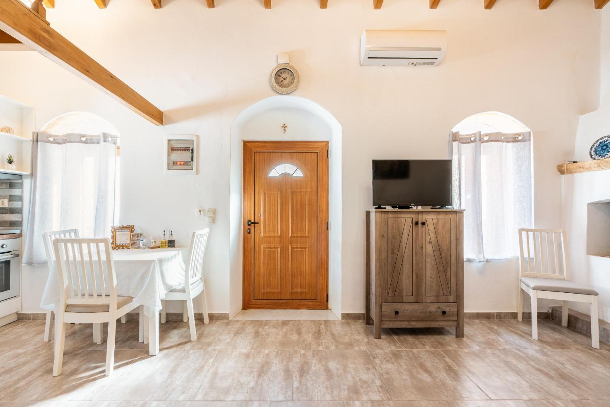Alicia'S Traditional Home In Paradisi 페러데이션 외부 사진
